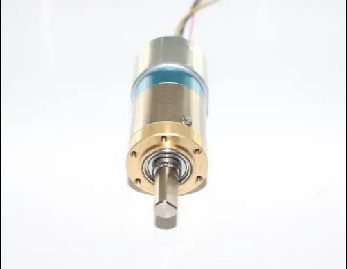 24 मिमी ब्रशलेस डीसी गियर मोटर उच्च टोक़ कम शोर 12V 24V ग्रह गियर मोटर